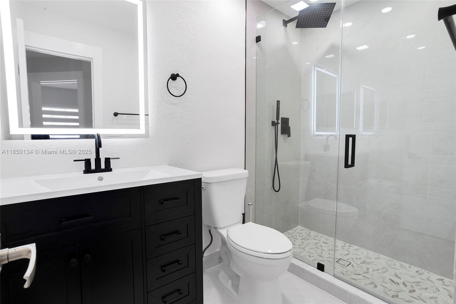 ROYAL GLEN - Residential Lease