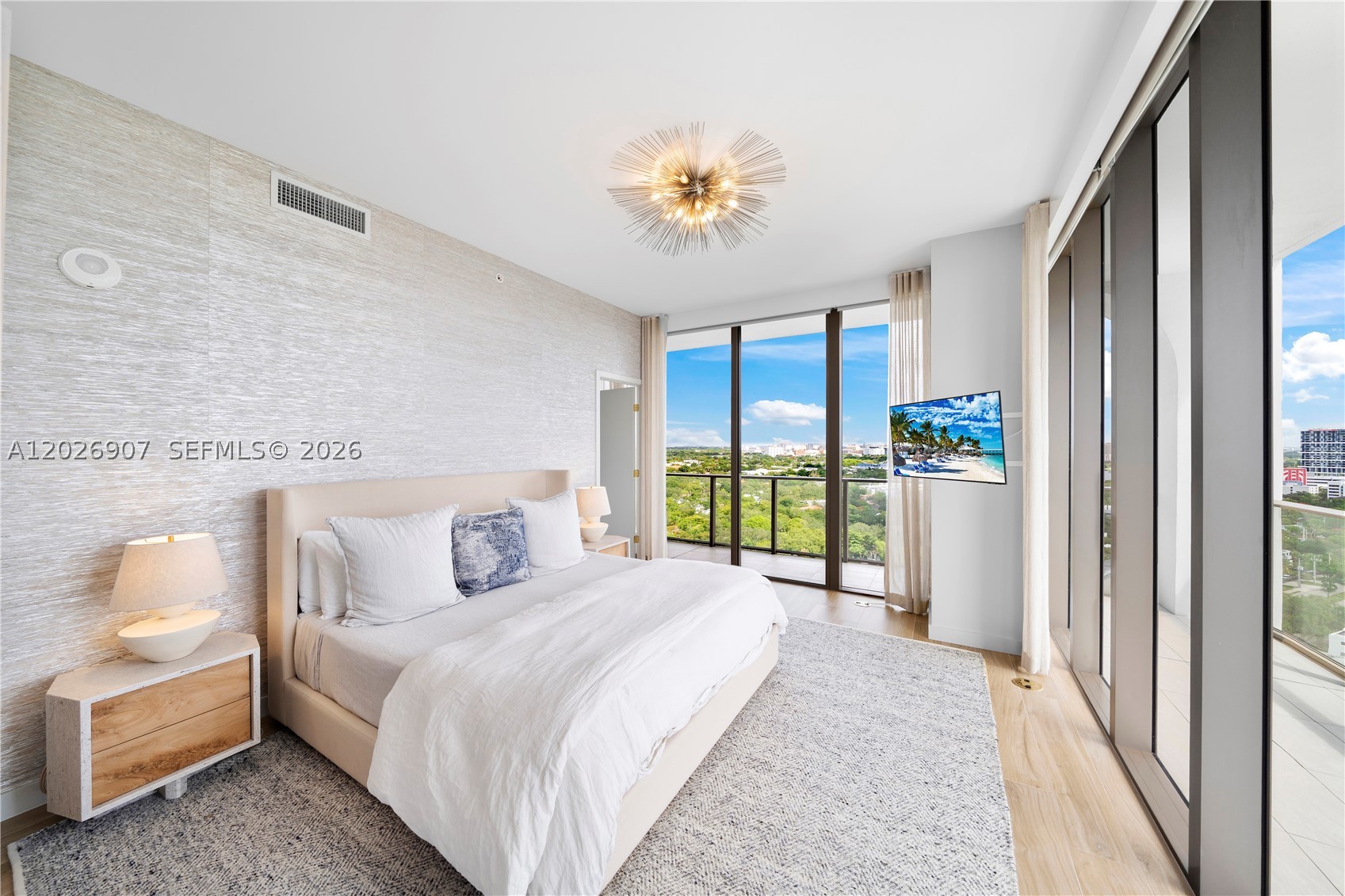 MR. C RESIDENCES - Residential