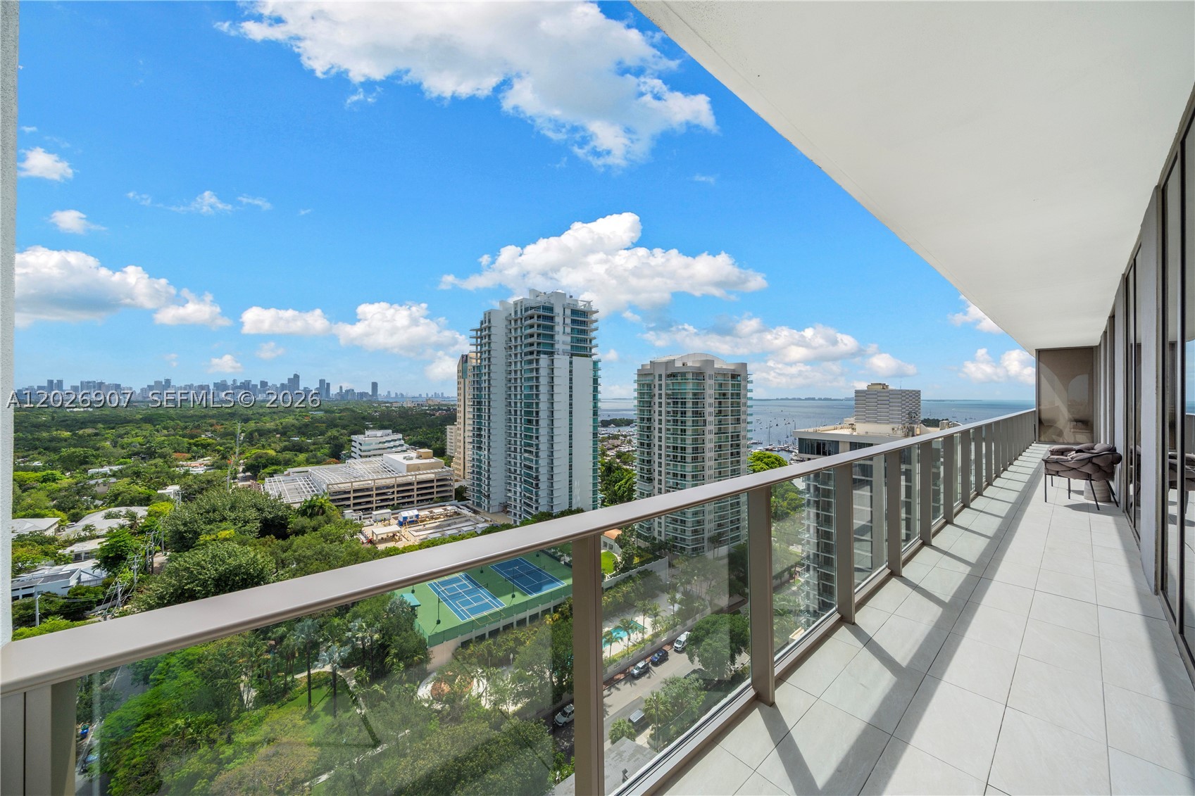 MR. C RESIDENCES - Residential