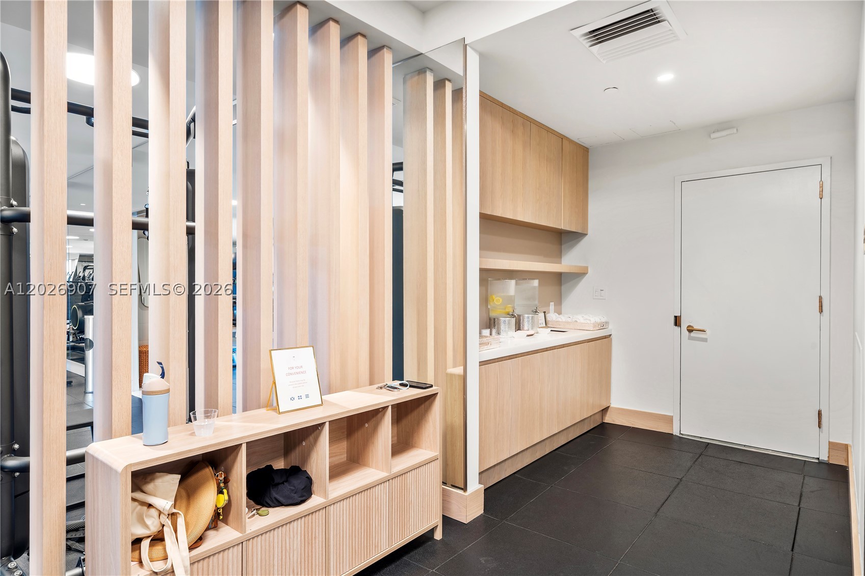 MR. C RESIDENCES - Residential