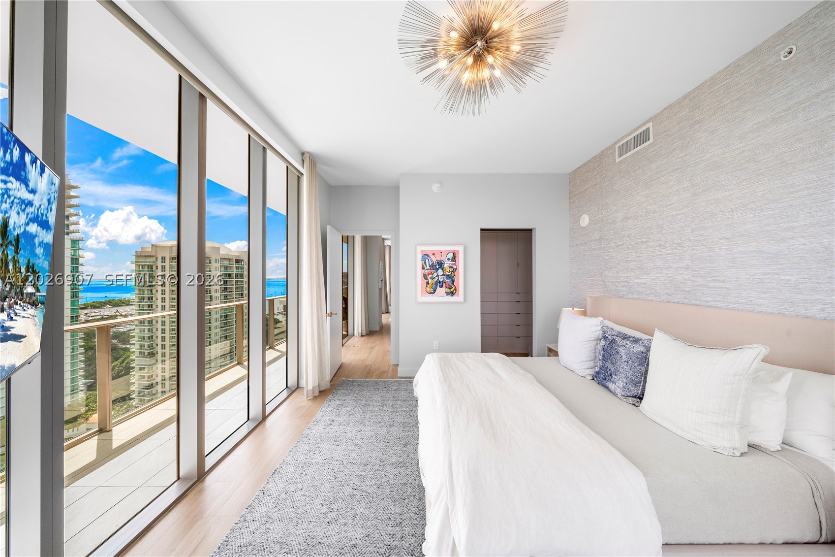 MR. C RESIDENCES - Residential