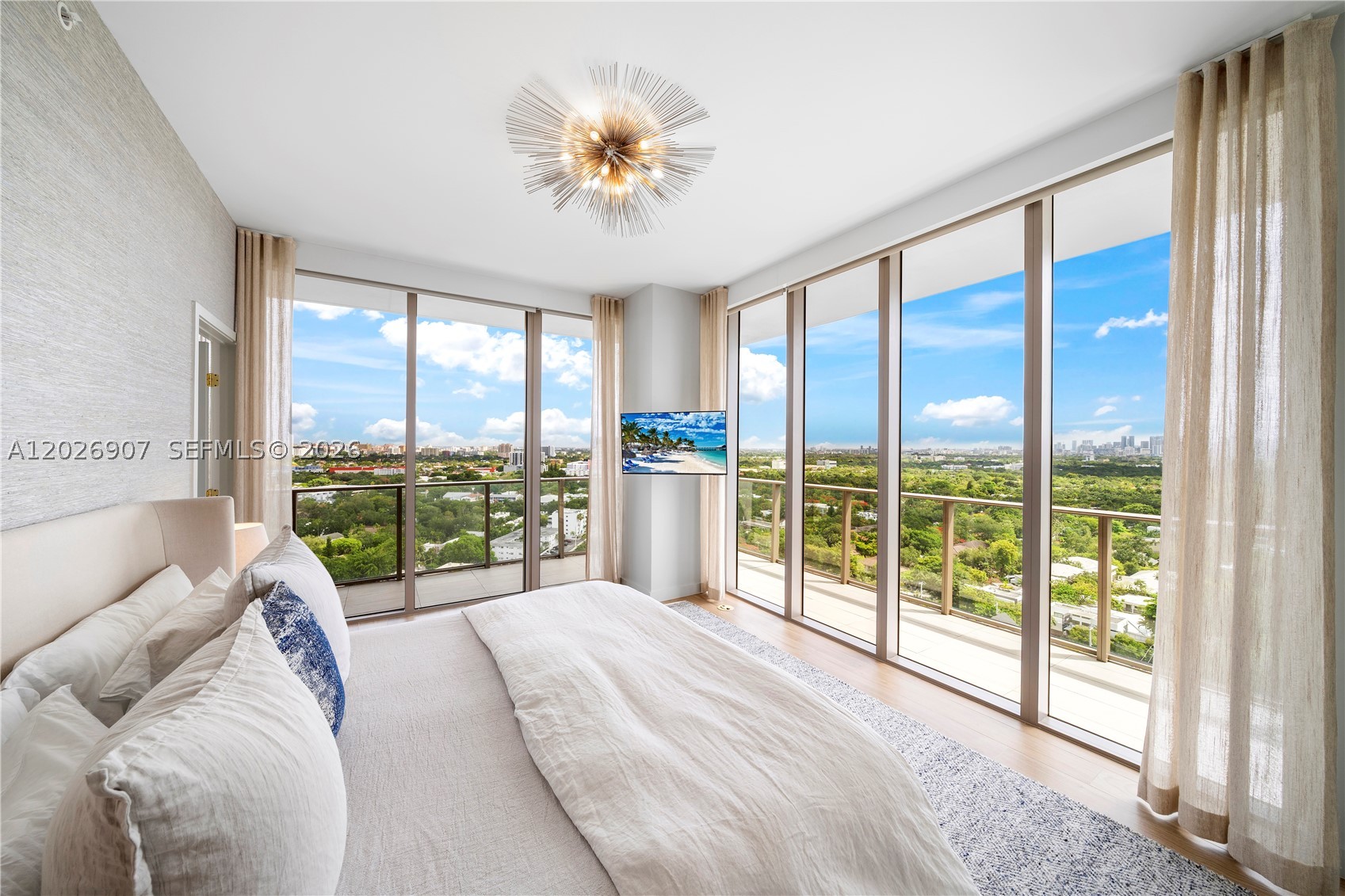 MR. C RESIDENCES - Residential