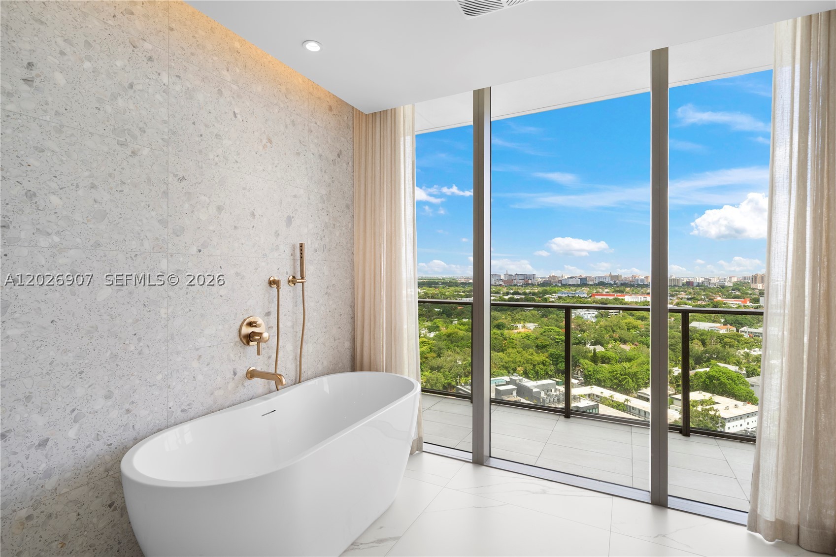 MR. C RESIDENCES - Residential