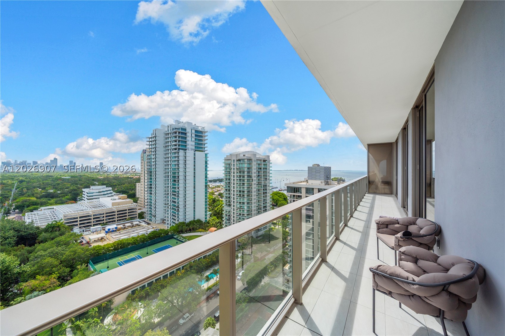 MR. C RESIDENCES - Residential