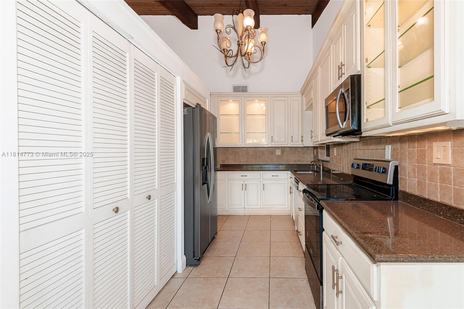 PEPPERWOOD - Residential Lease