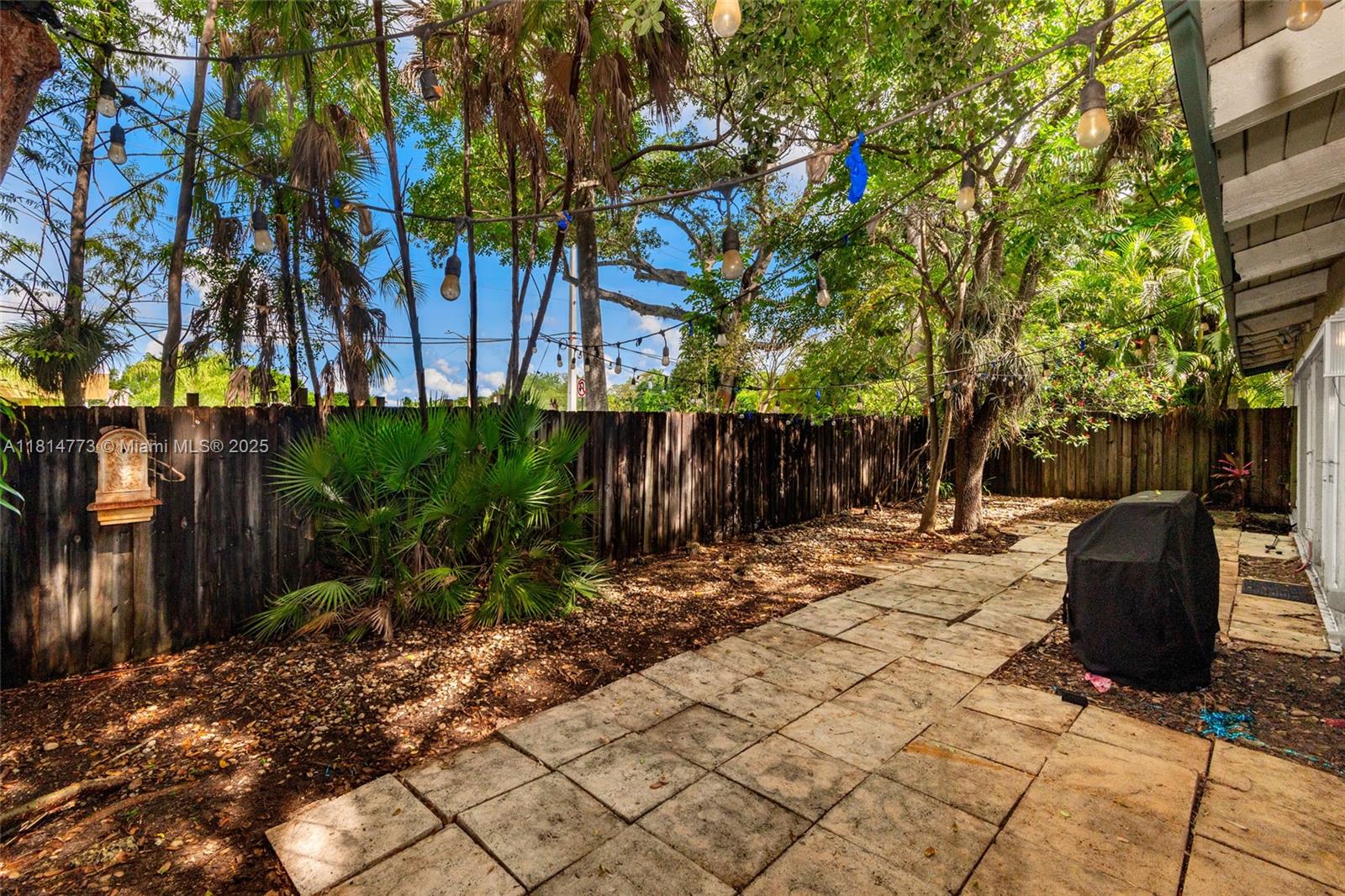 PEPPERWOOD - Residential Lease