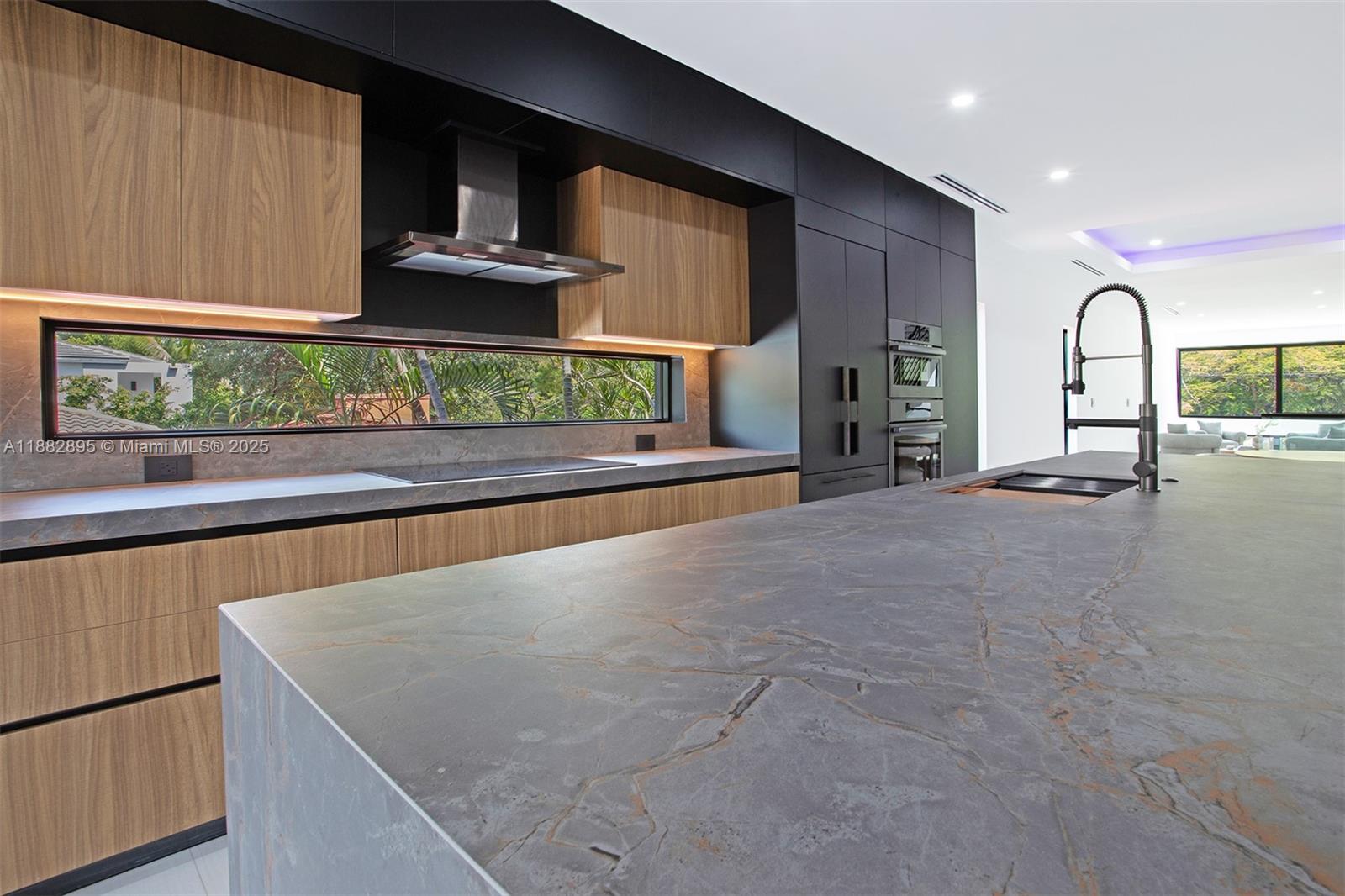 HOLLEMAN PARK - Residential