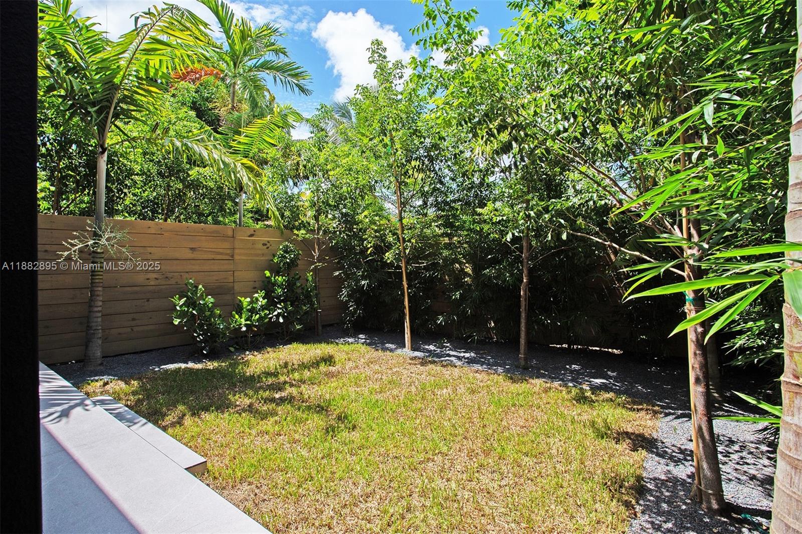 HOLLEMAN PARK - Residential
