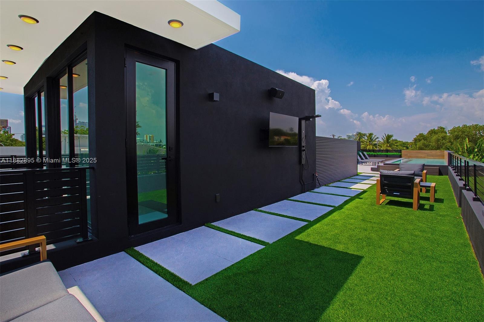 HOLLEMAN PARK - Residential