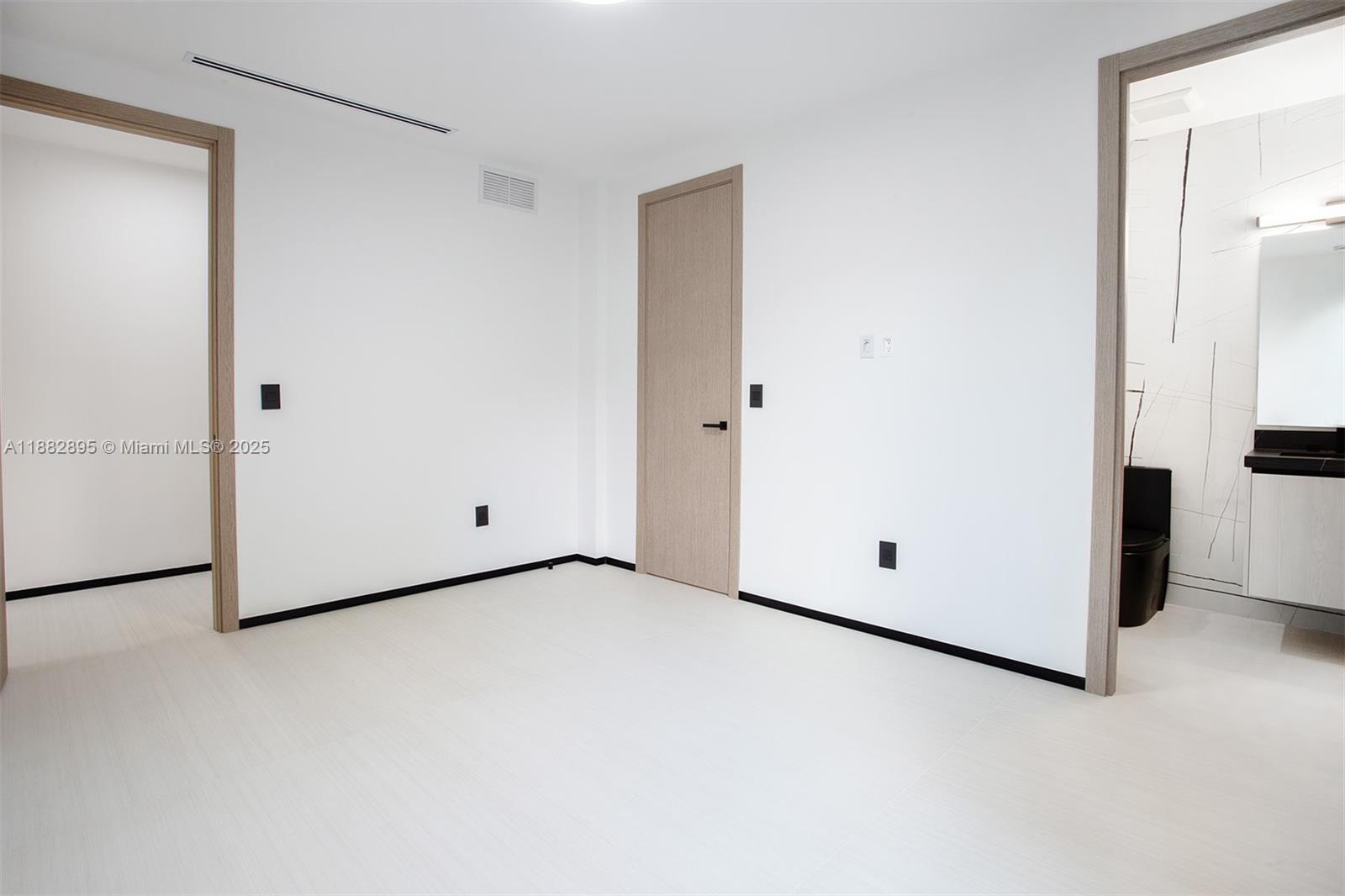 HOLLEMAN PARK - Residential