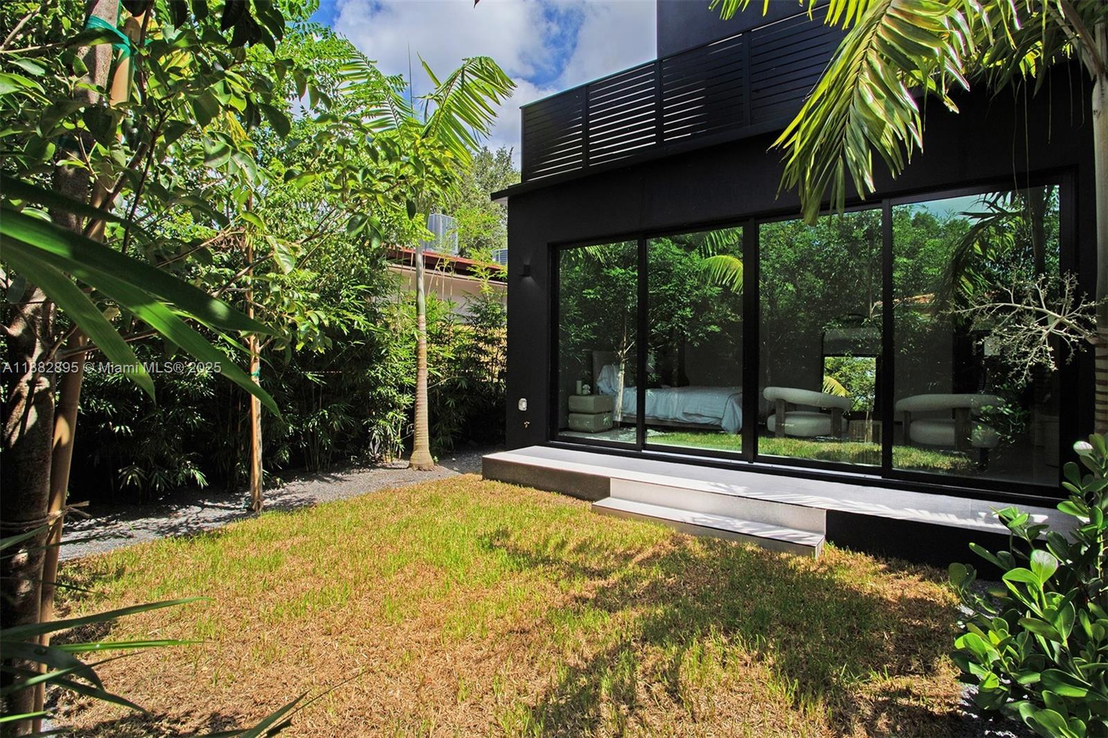 HOLLEMAN PARK - Residential