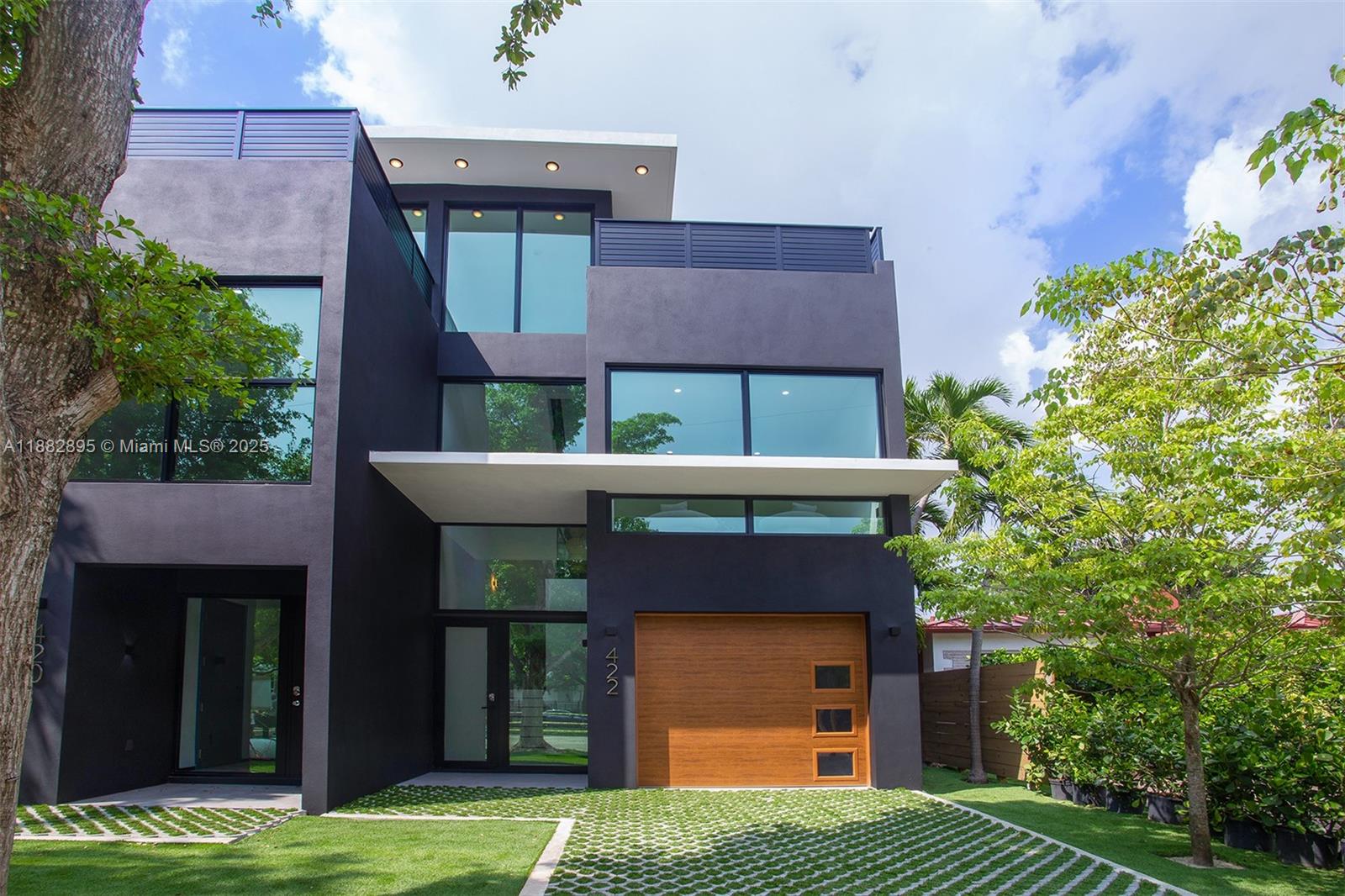 HOLLEMAN PARK - Residential