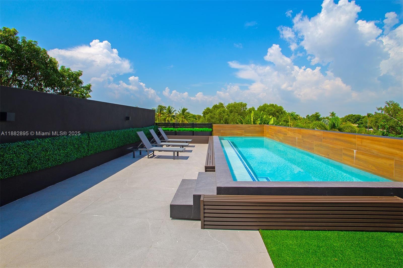 HOLLEMAN PARK - Residential