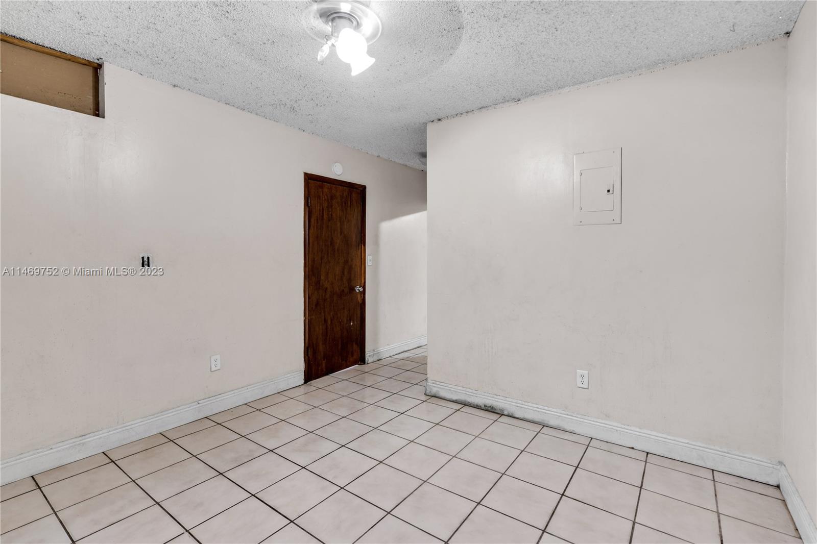 CAROL CITY PALMETTO PARK - Residential
