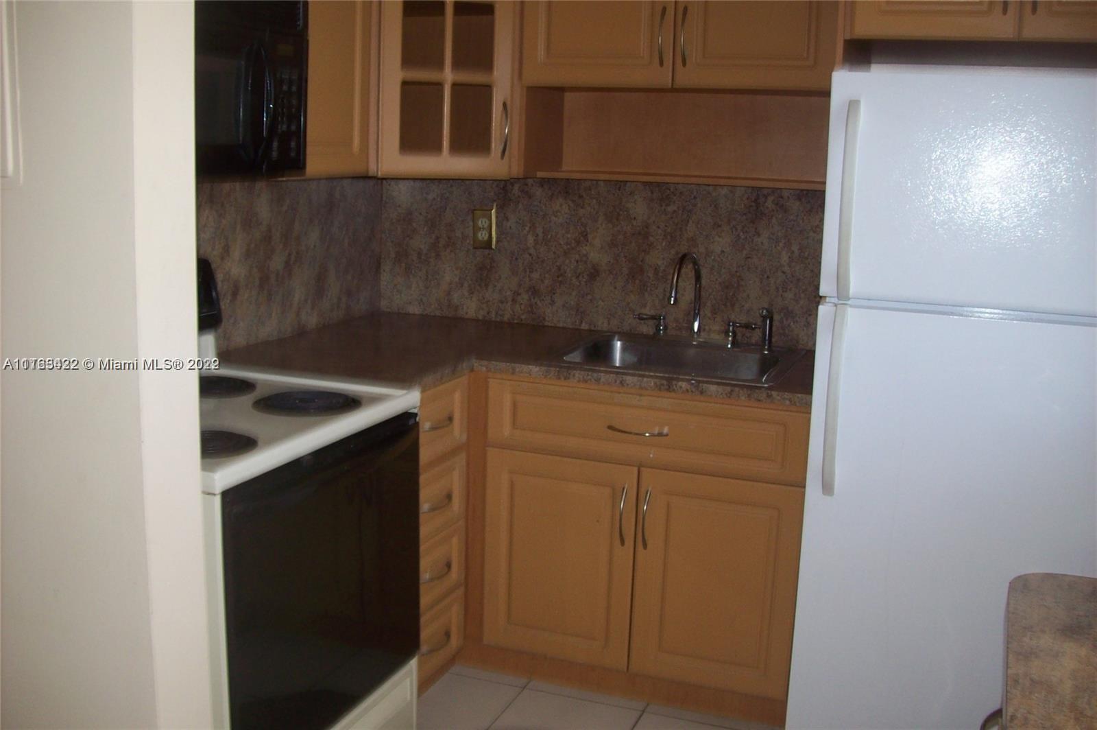 POINT EAST SEC II CONDO - Residential