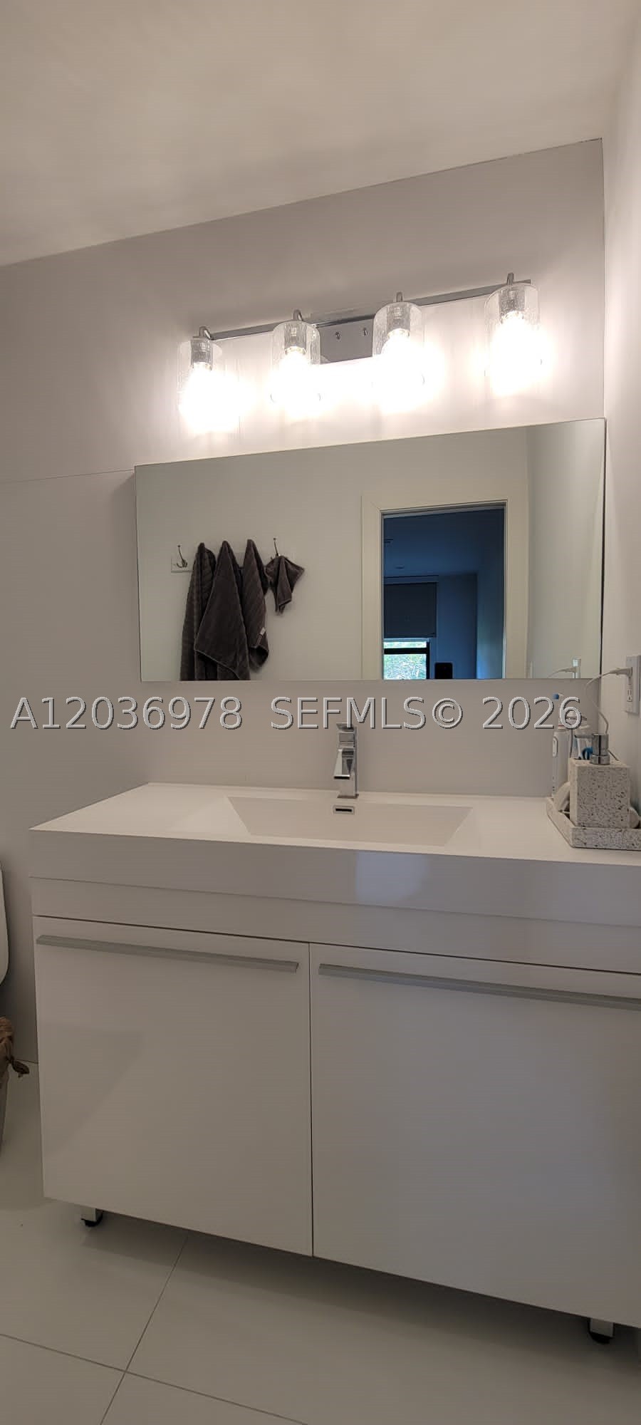 HILLTOP CONDO - Residential Lease