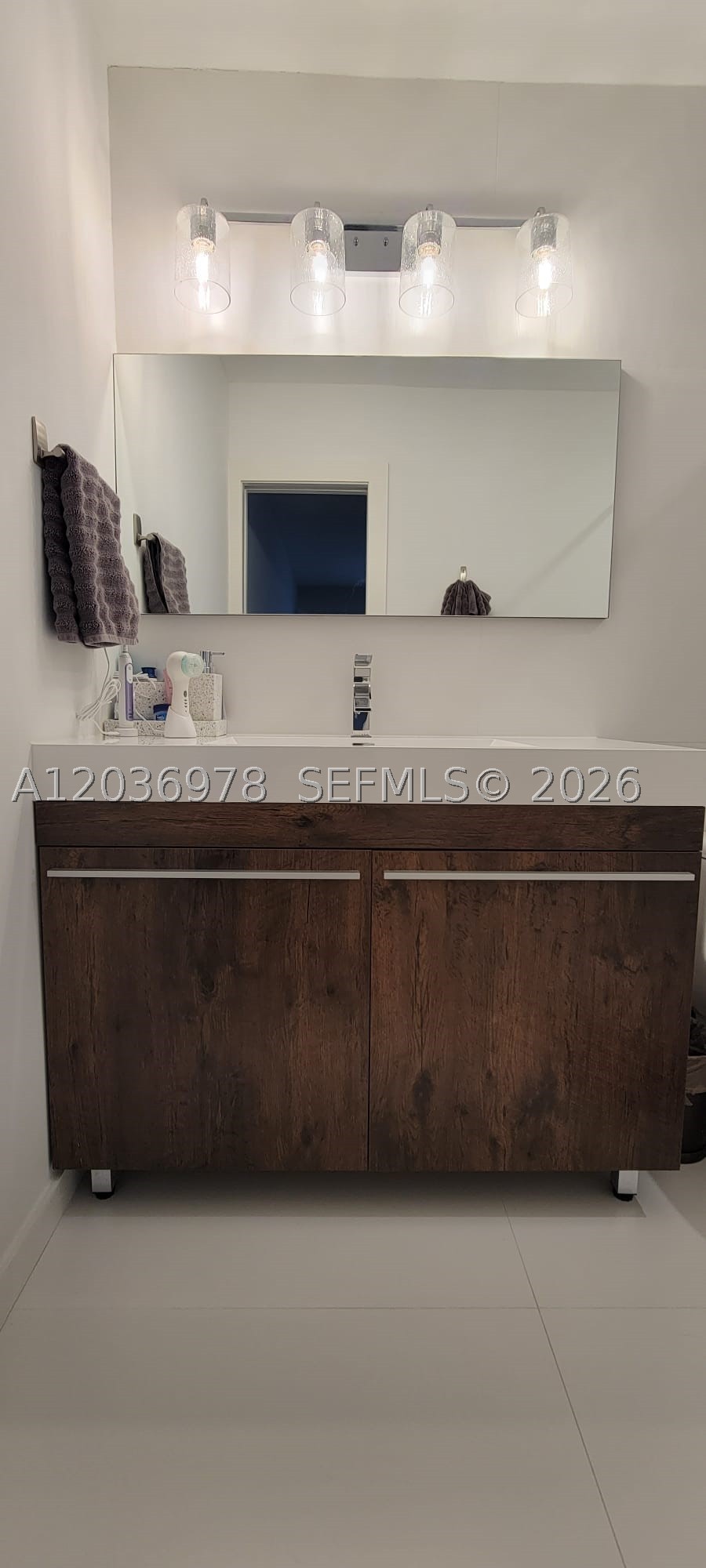 HILLTOP CONDO - Residential Lease