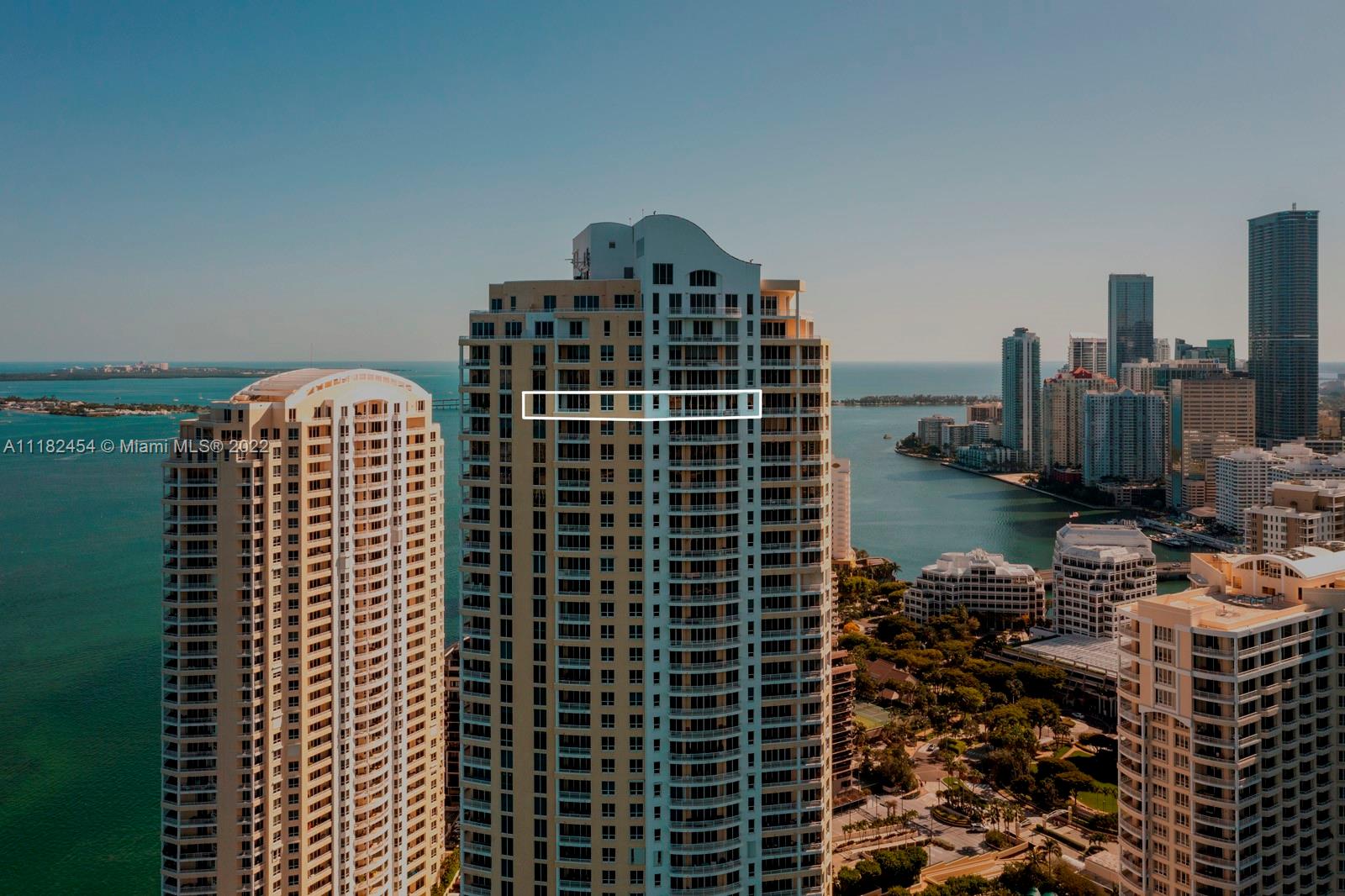 THREE TEQUESTA POINT COND - Residential