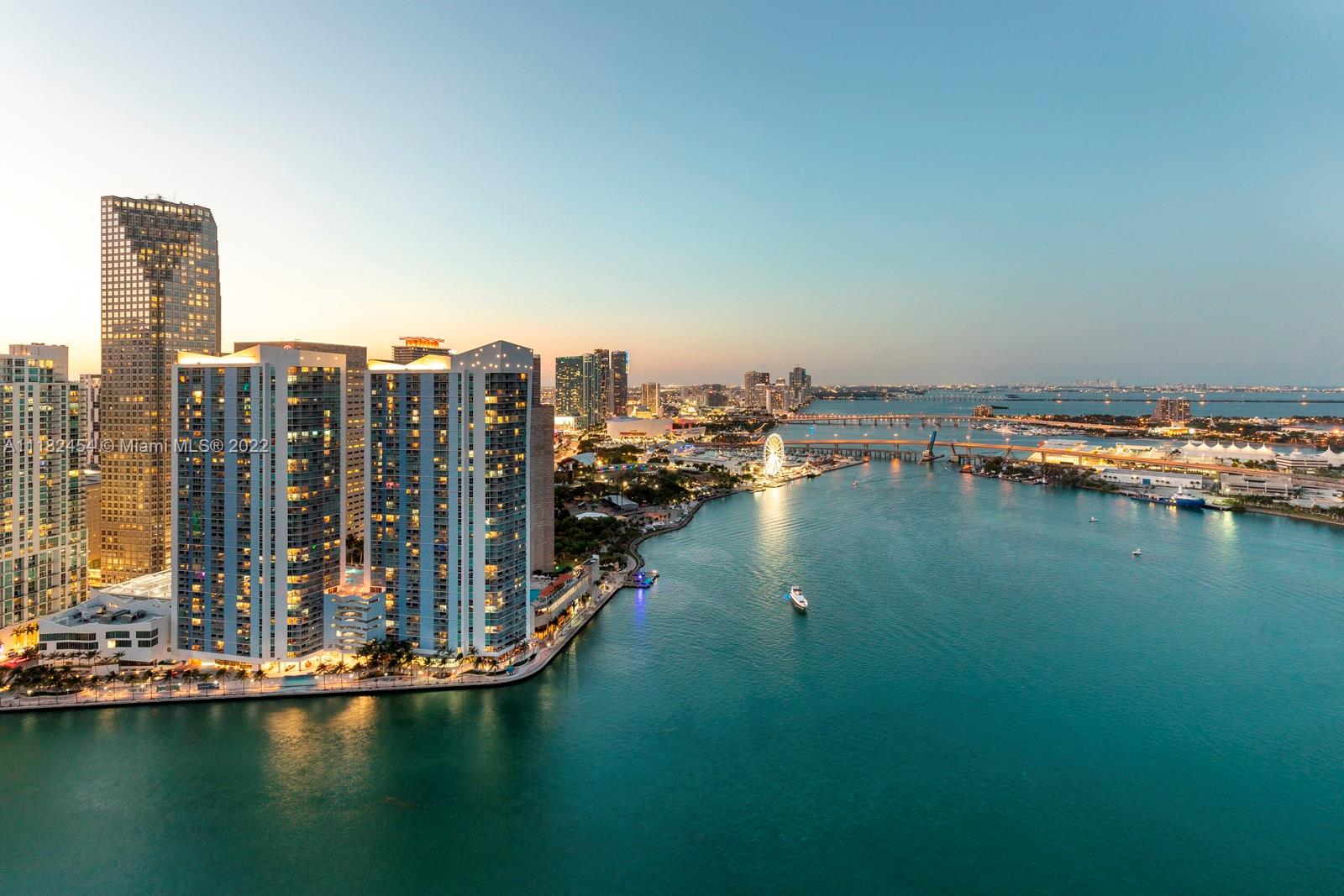 THREE TEQUESTA POINT COND - Residential