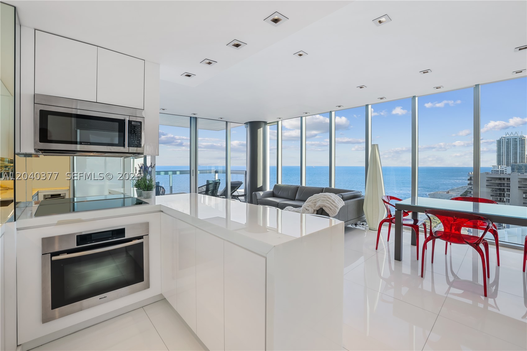 NORTH CARILLON BEACH COND - Residential