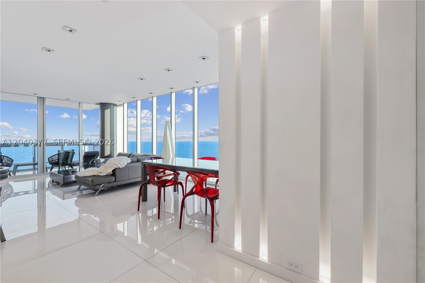 NORTH CARILLON BEACH COND - Residential