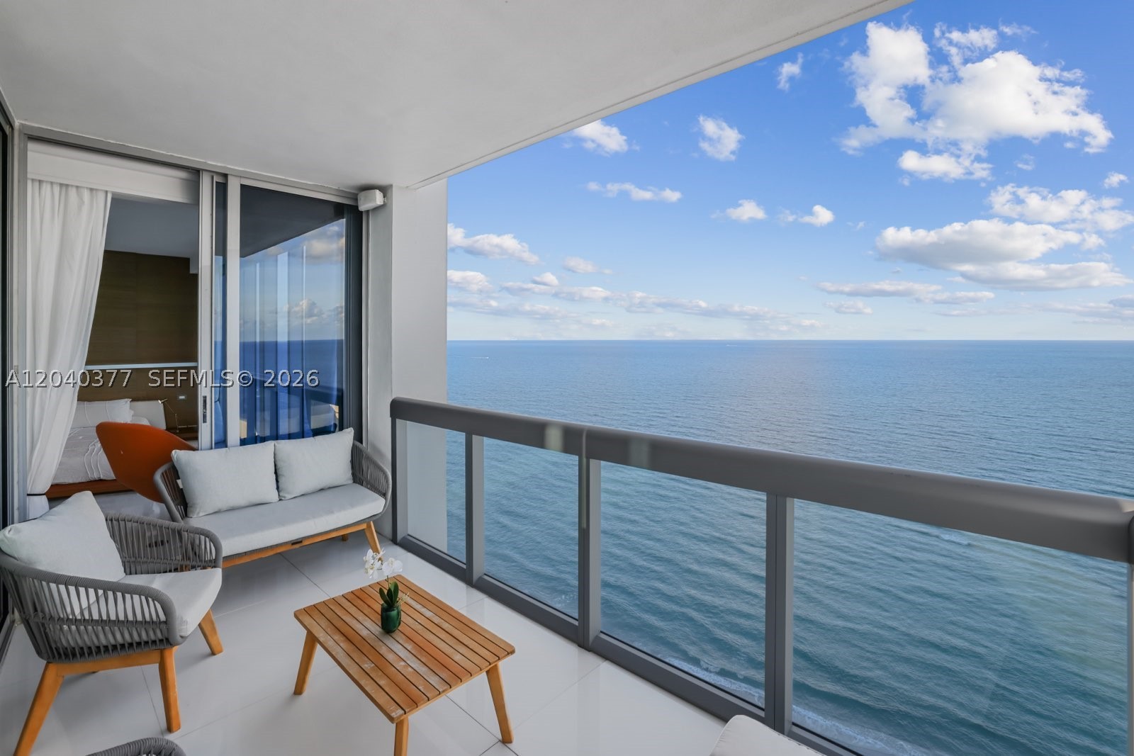 NORTH CARILLON BEACH COND - Residential