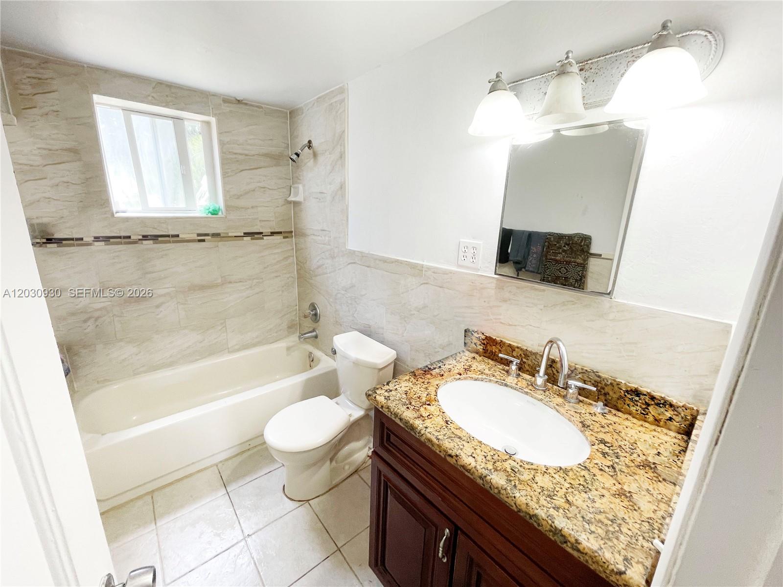 ENCLAVE AT CROWN PARK CON - Residential