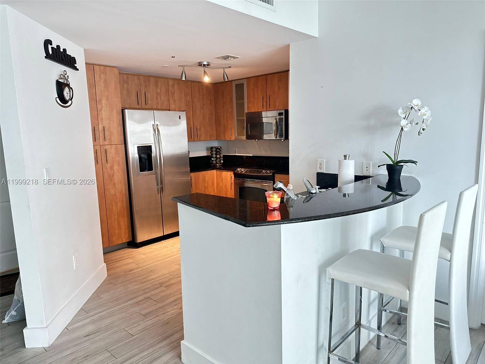 360 CONDO A - Residential