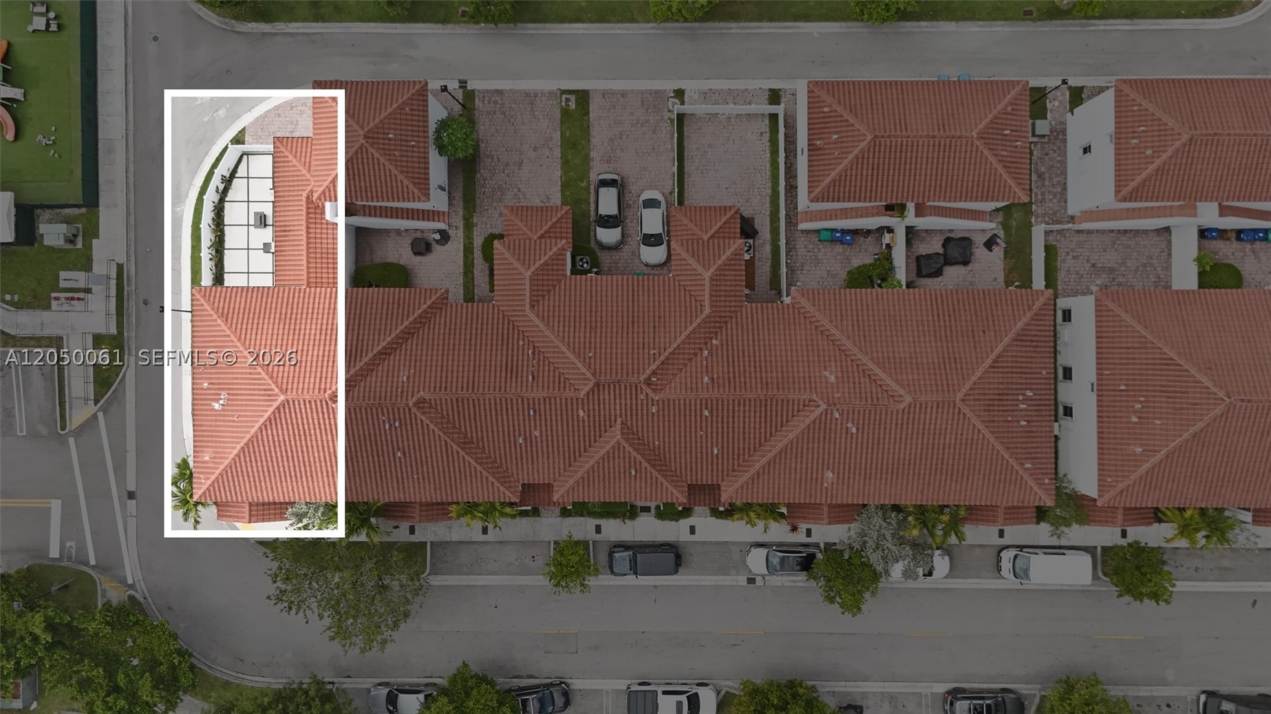 KENDALL COMMONS RESIDENTI - Residential
