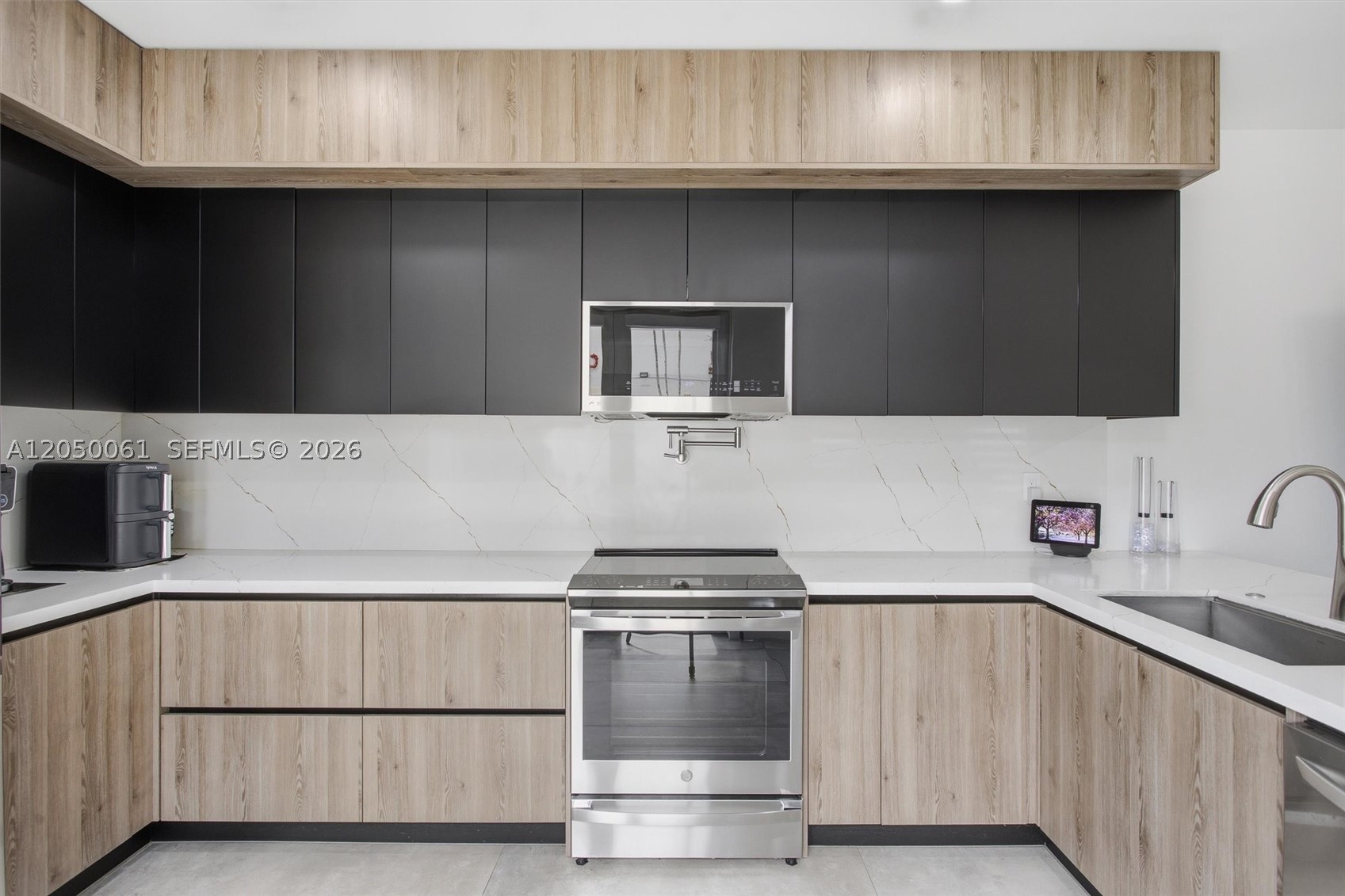 KENDALL COMMONS RESIDENTI - Residential