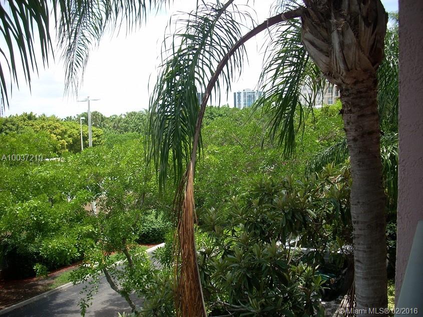 The Yacht Club At Aventur - Residential Lease