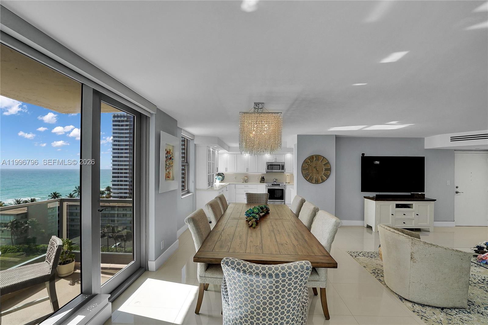 MALAGA TOWERS CONDO - Residential