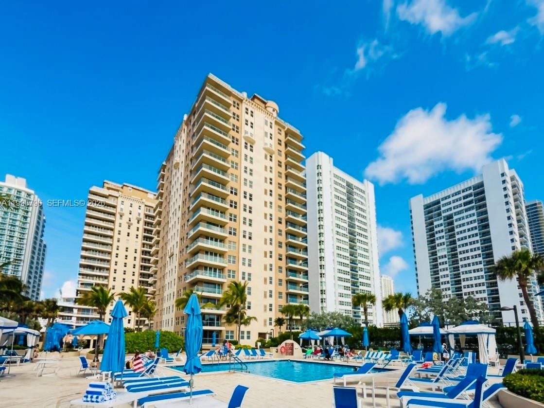 MALAGA TOWERS CONDO - Residential