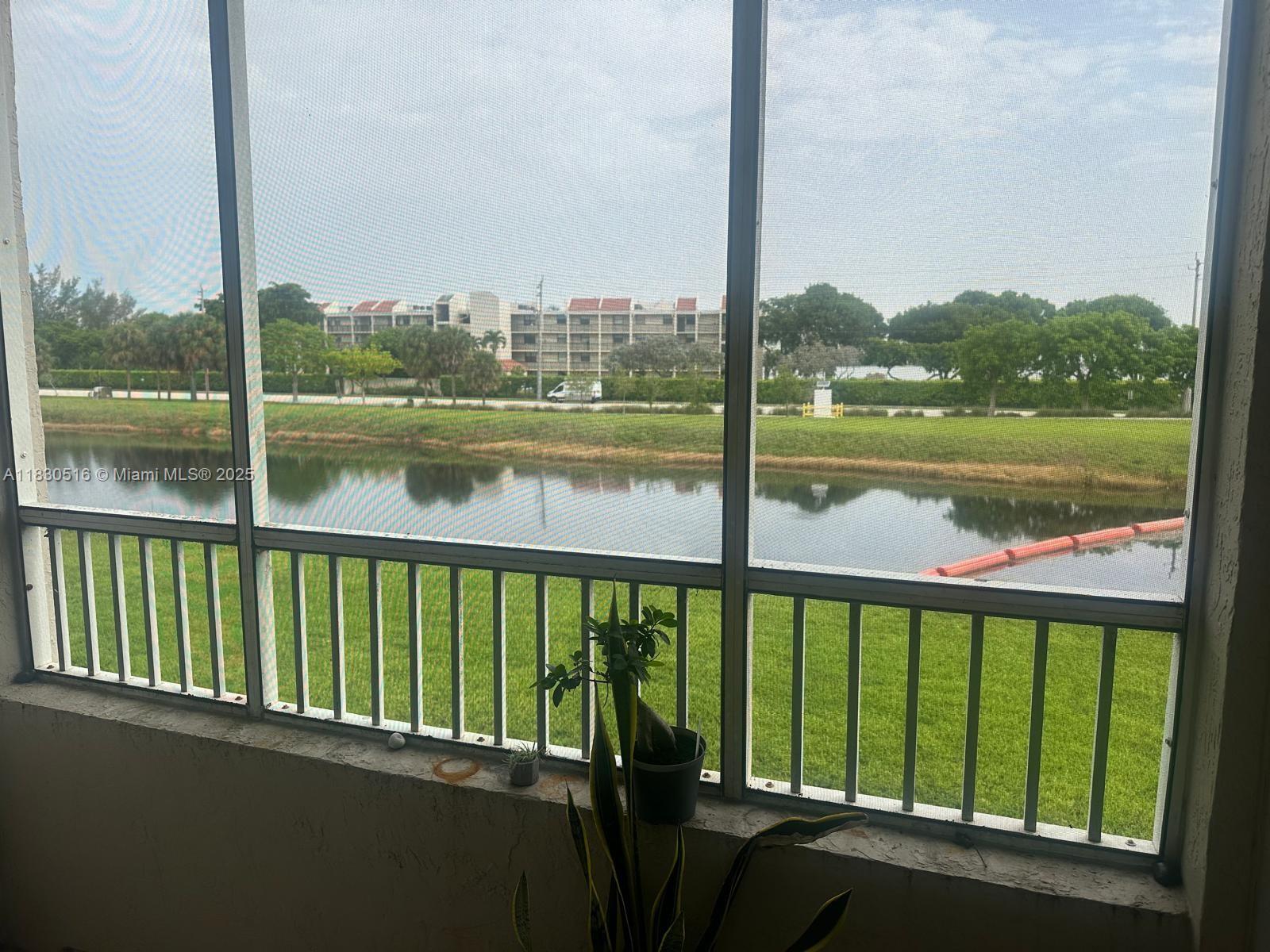 LAKEVIEW CLUB CONDO - Residential Lease