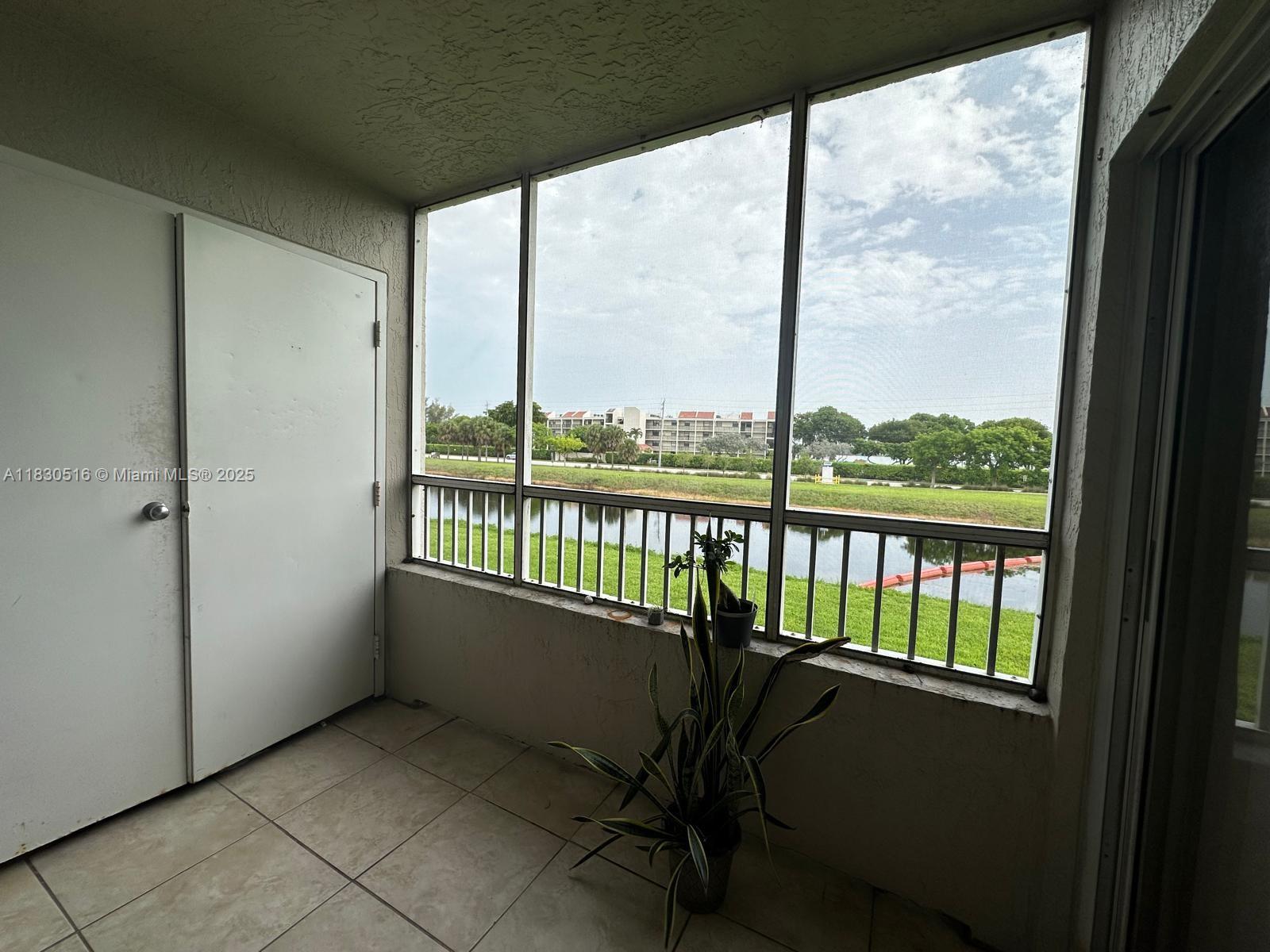 LAKEVIEW CLUB CONDO - Residential Lease
