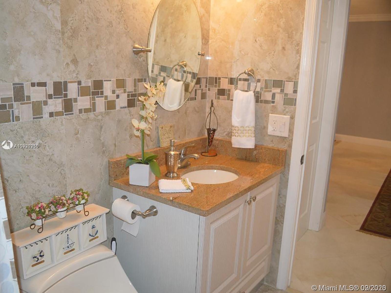 SUNRISE LAKES 209 CONDO - Residential