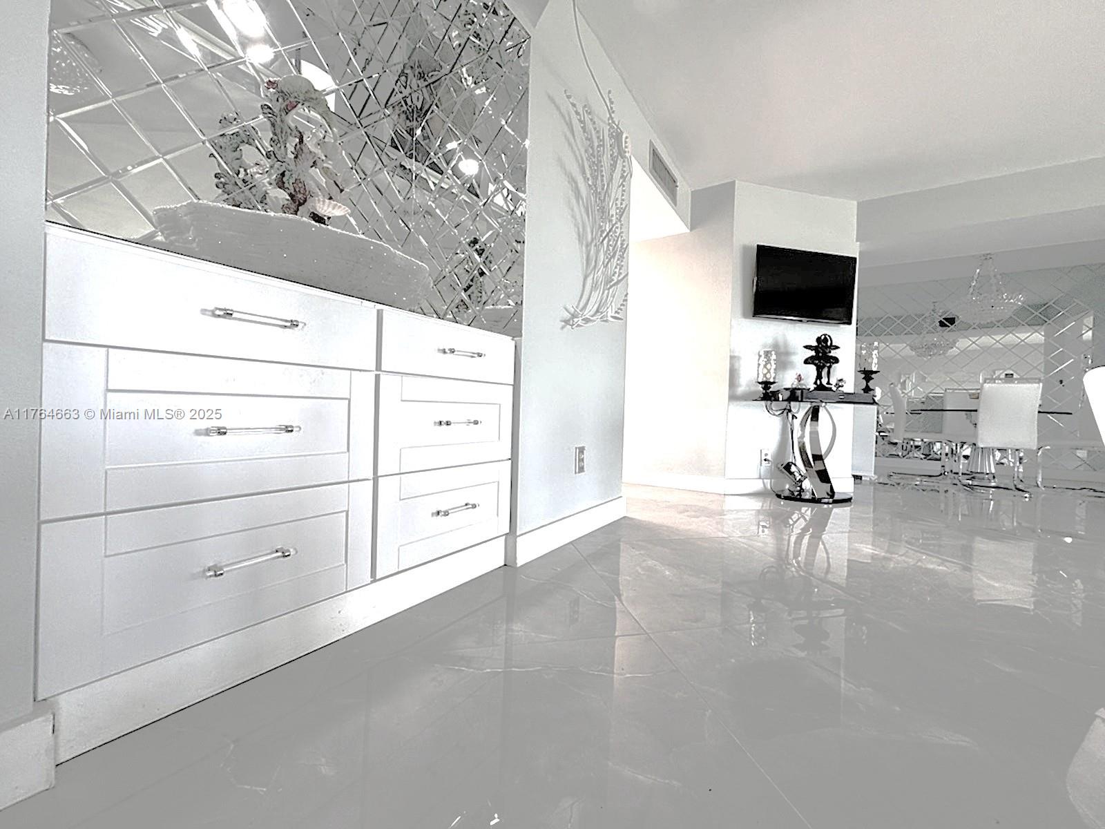 POINCIANA PLACE CONDO 1,2 - Residential