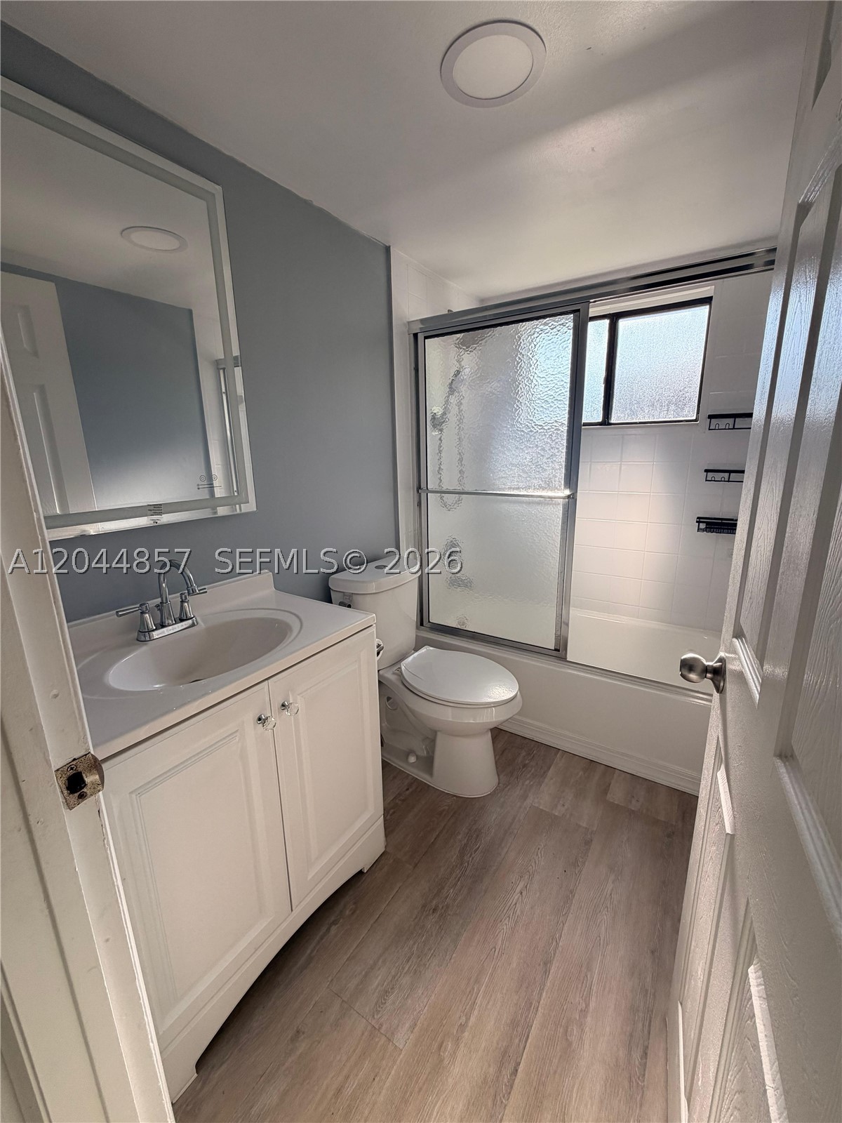 MALIBU NORTH CONDO - Residential