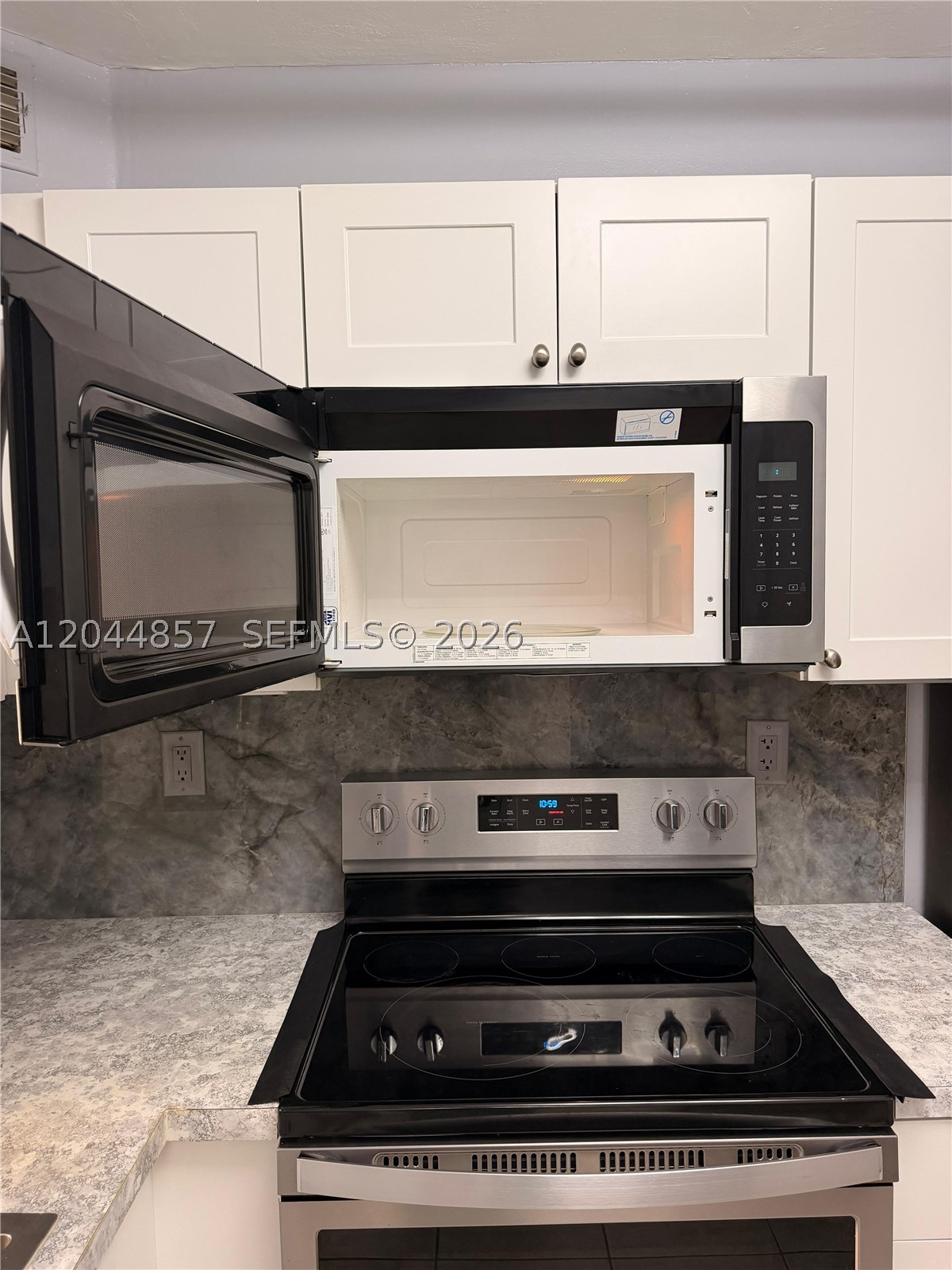 MALIBU NORTH CONDO - Residential