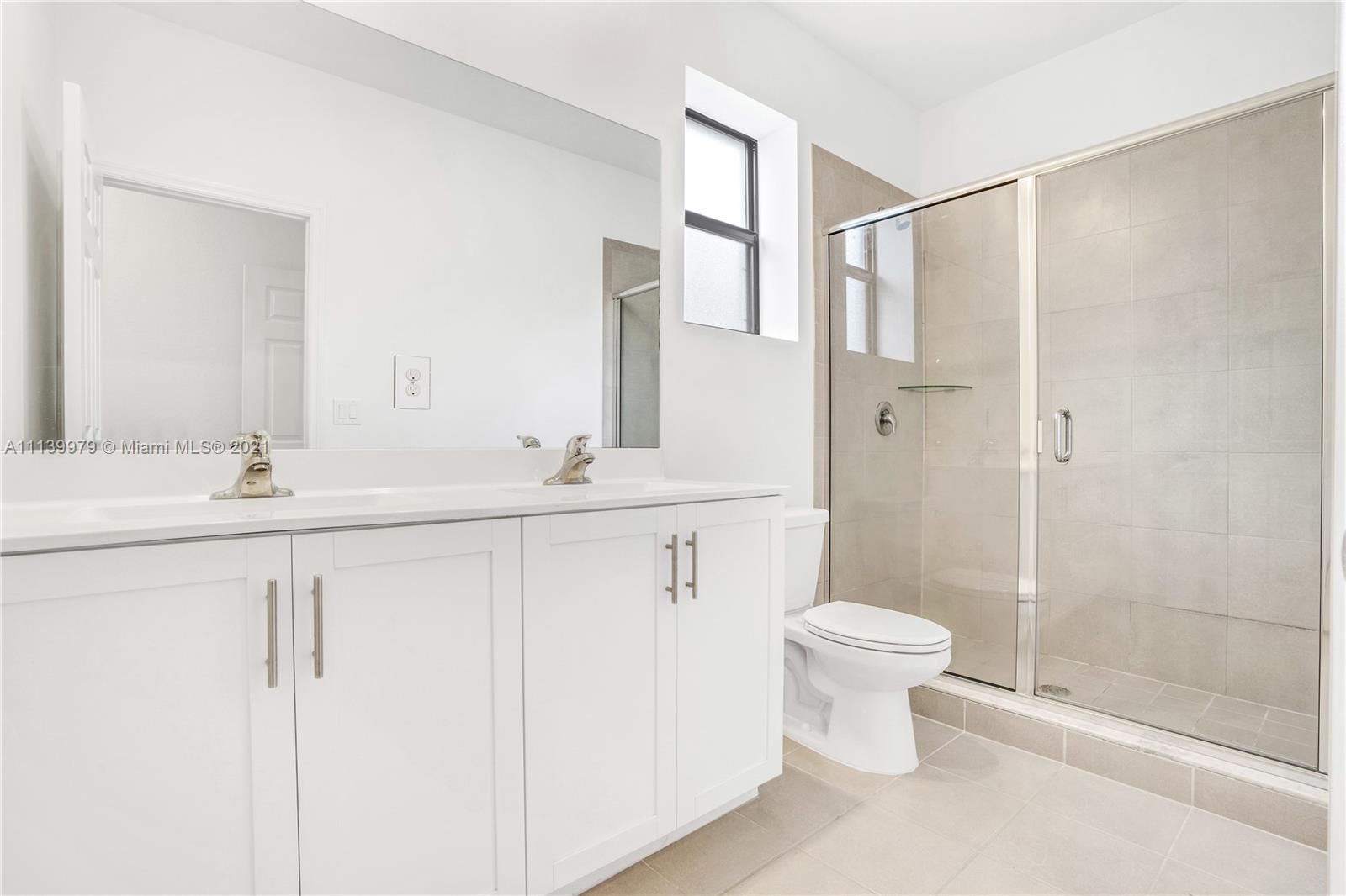 AQUABELLA NORTH - Residential Lease