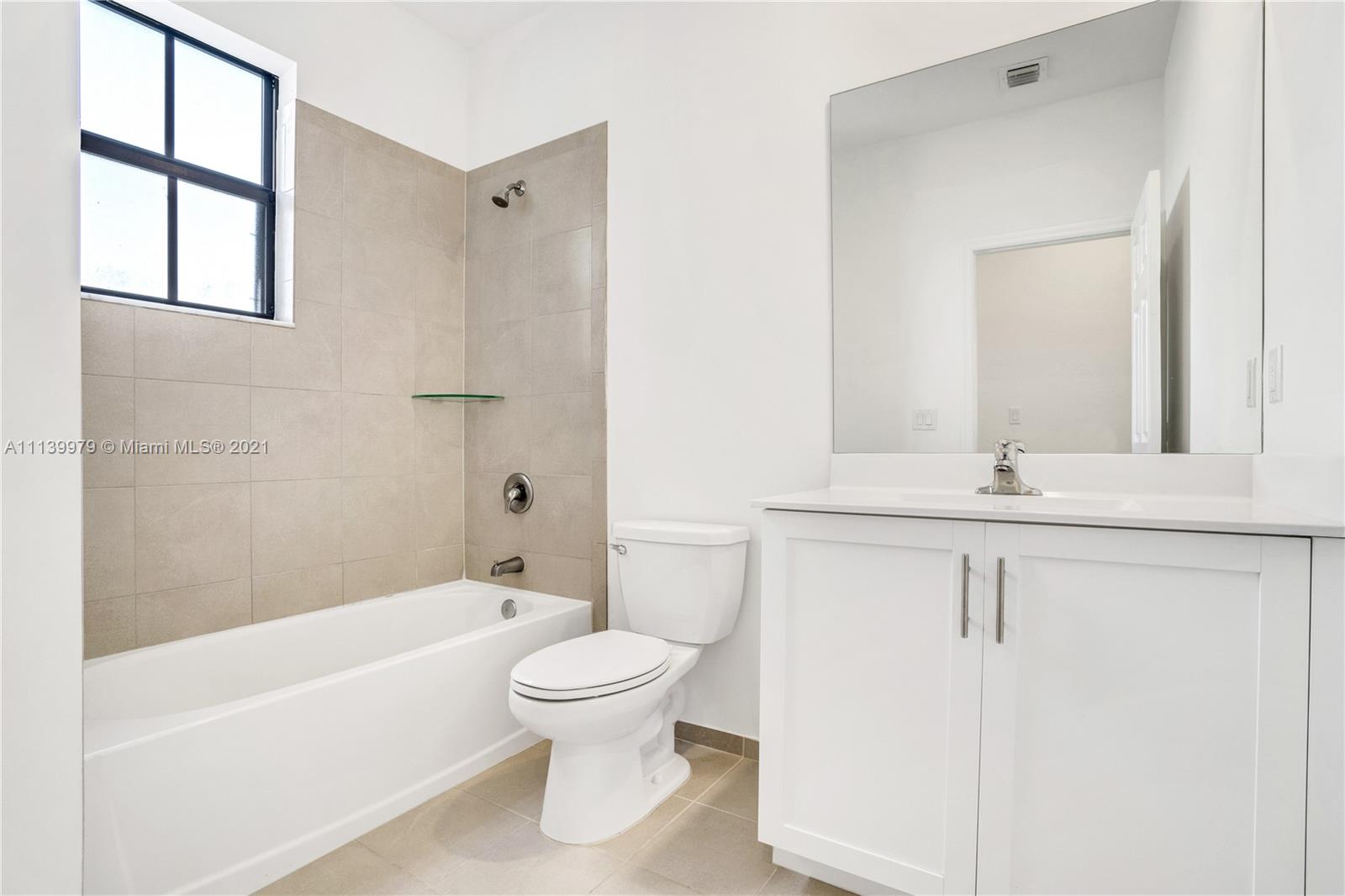AQUABELLA NORTH - Residential Lease