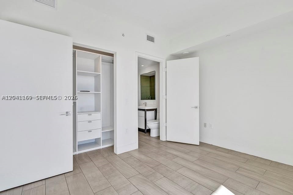 METROPICA NORTH TOWER ONE - Residential