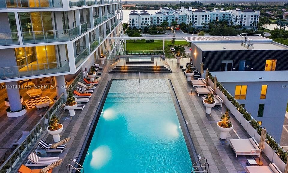 METROPICA NORTH TOWER ONE - Residential