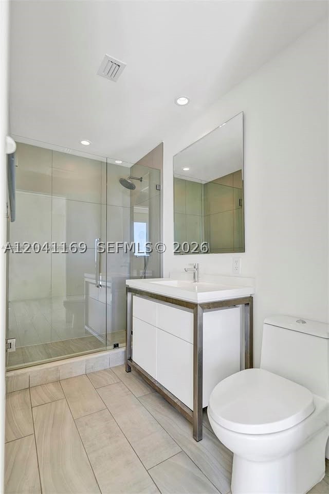 METROPICA NORTH TOWER ONE - Residential