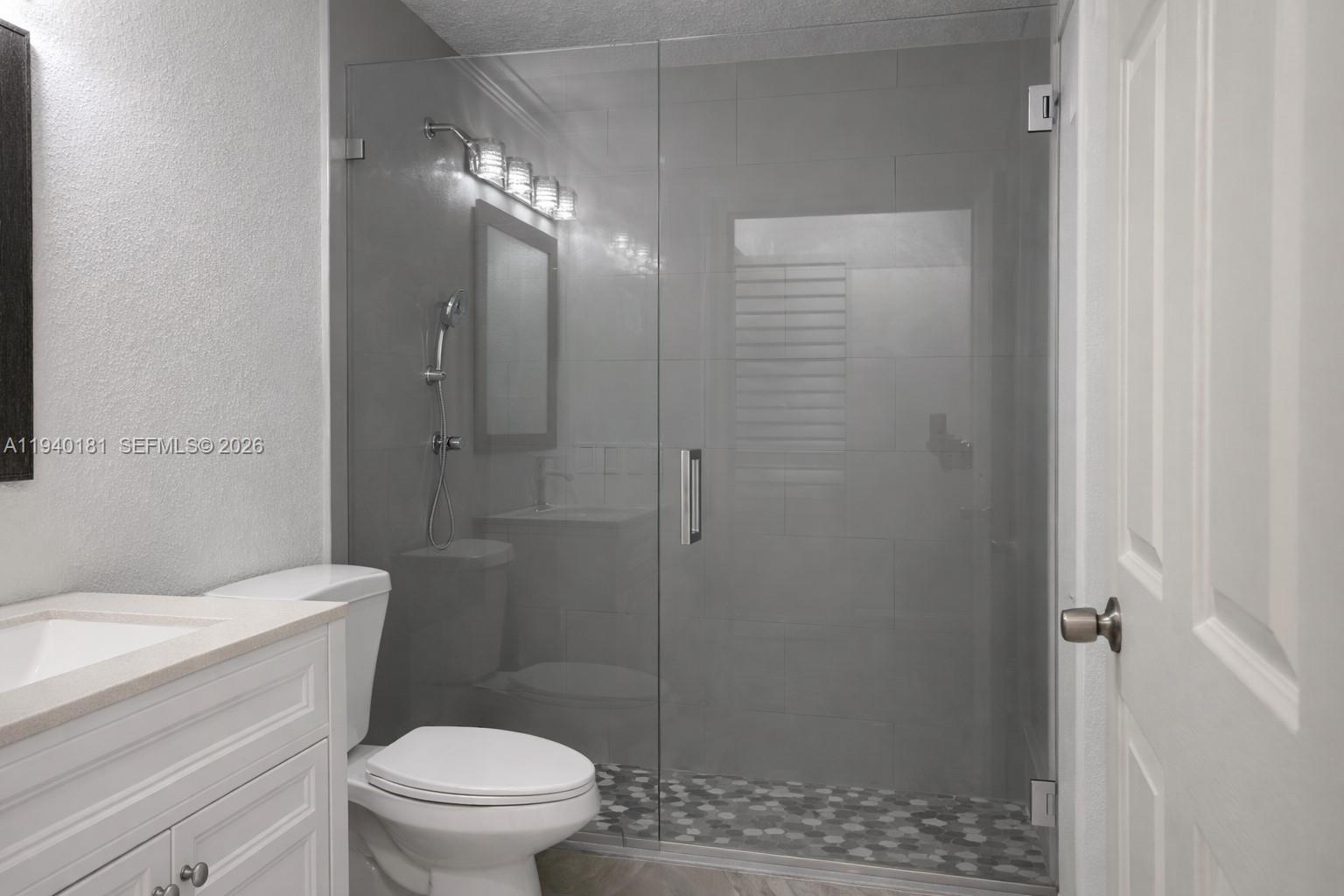 LOS PALACIOS I CONDO - Residential
