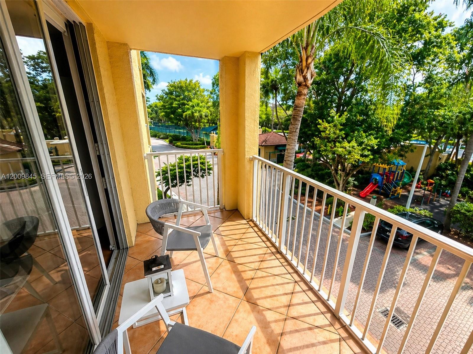 THE YACHT CLUB AT AVENTUR - Residential