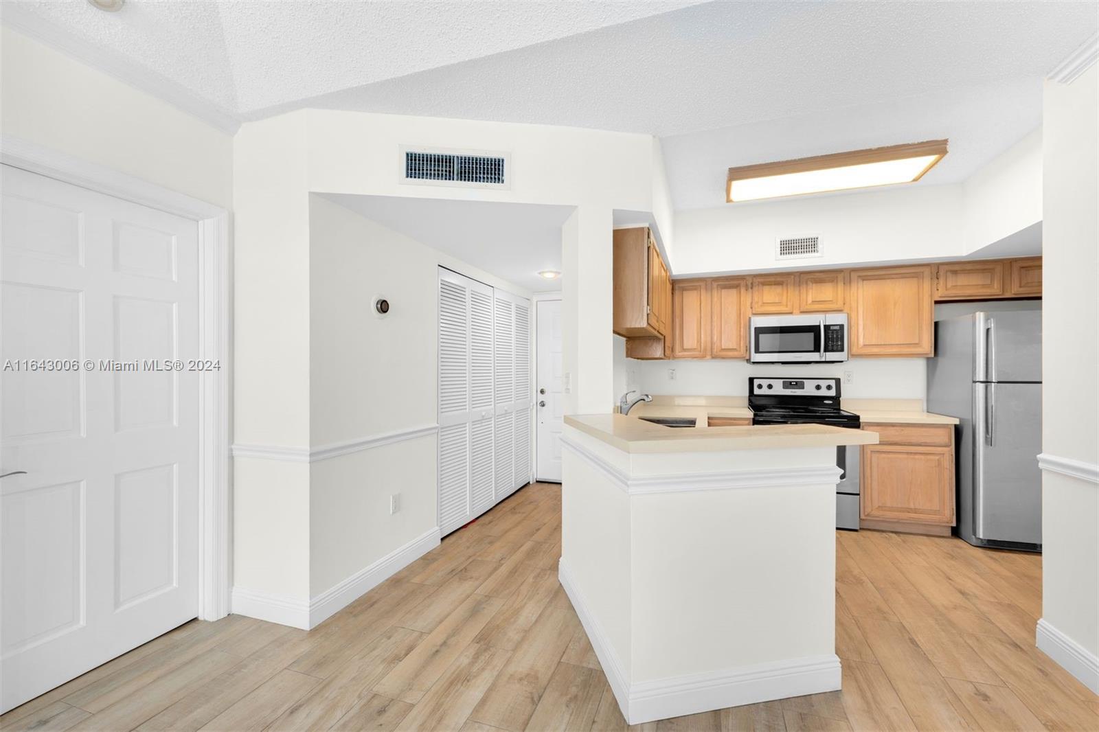 UNIVERSITY INN CONDO - Residential Lease