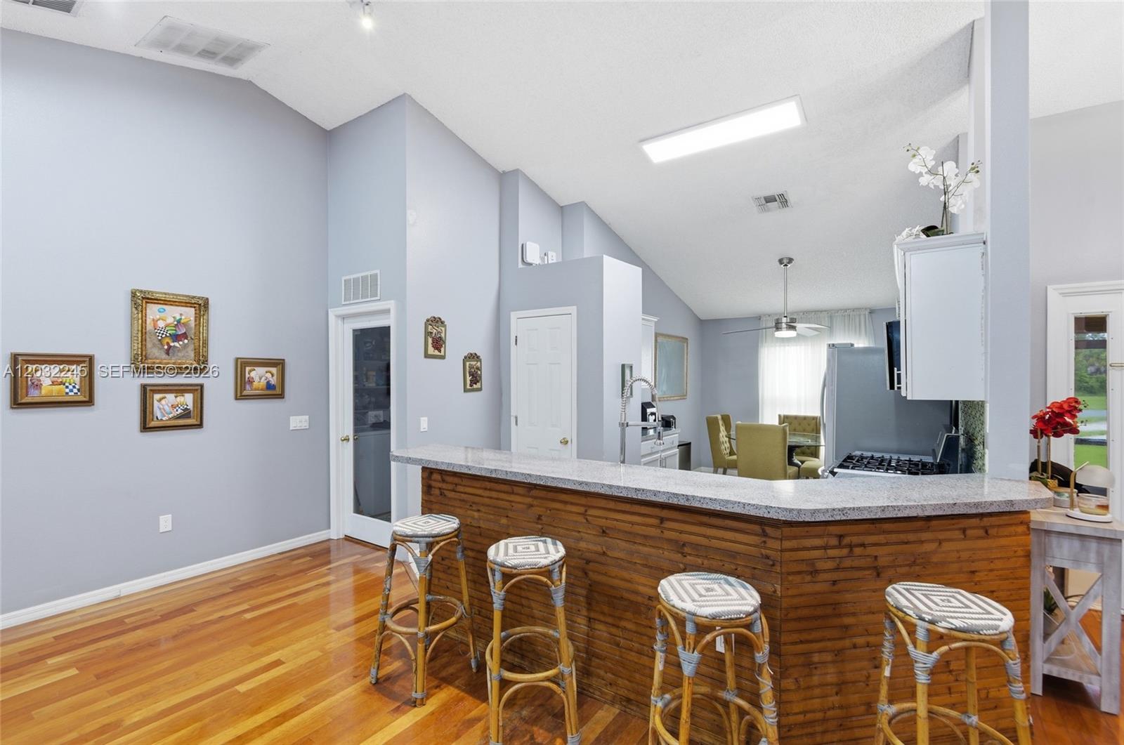 ALLAMANDA GRACE - Residential