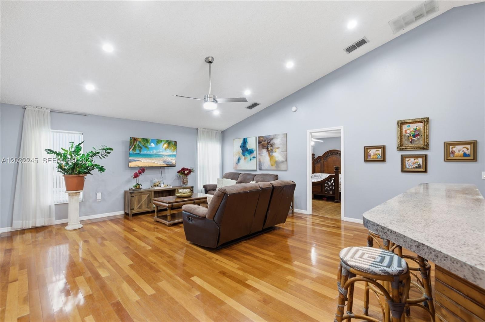 ALLAMANDA GRACE - Residential