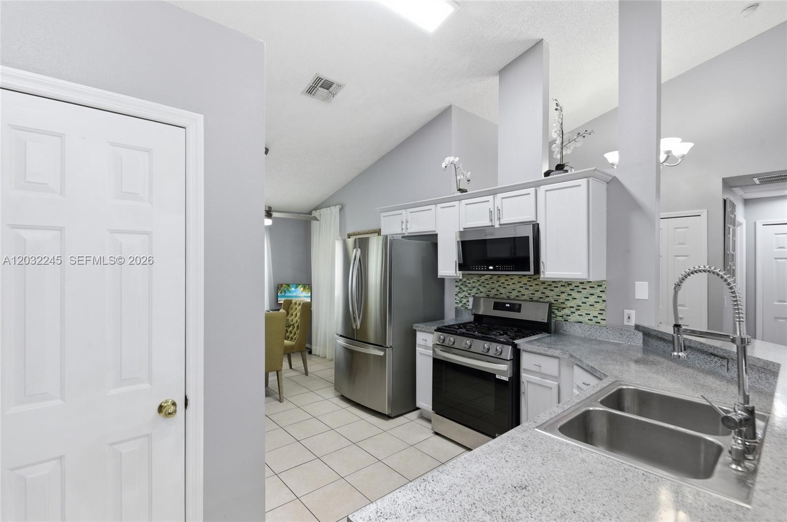 ALLAMANDA GRACE - Residential
